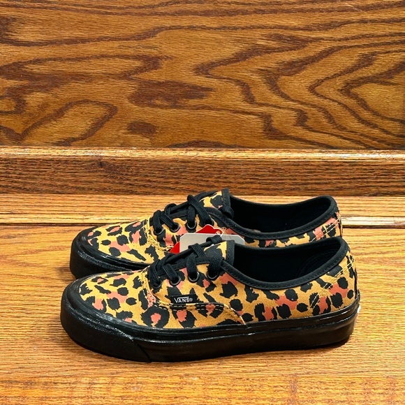 Vans Authentic 44 Dx Anaheim Factory Leopard Shoes - Picture 2 of 8
